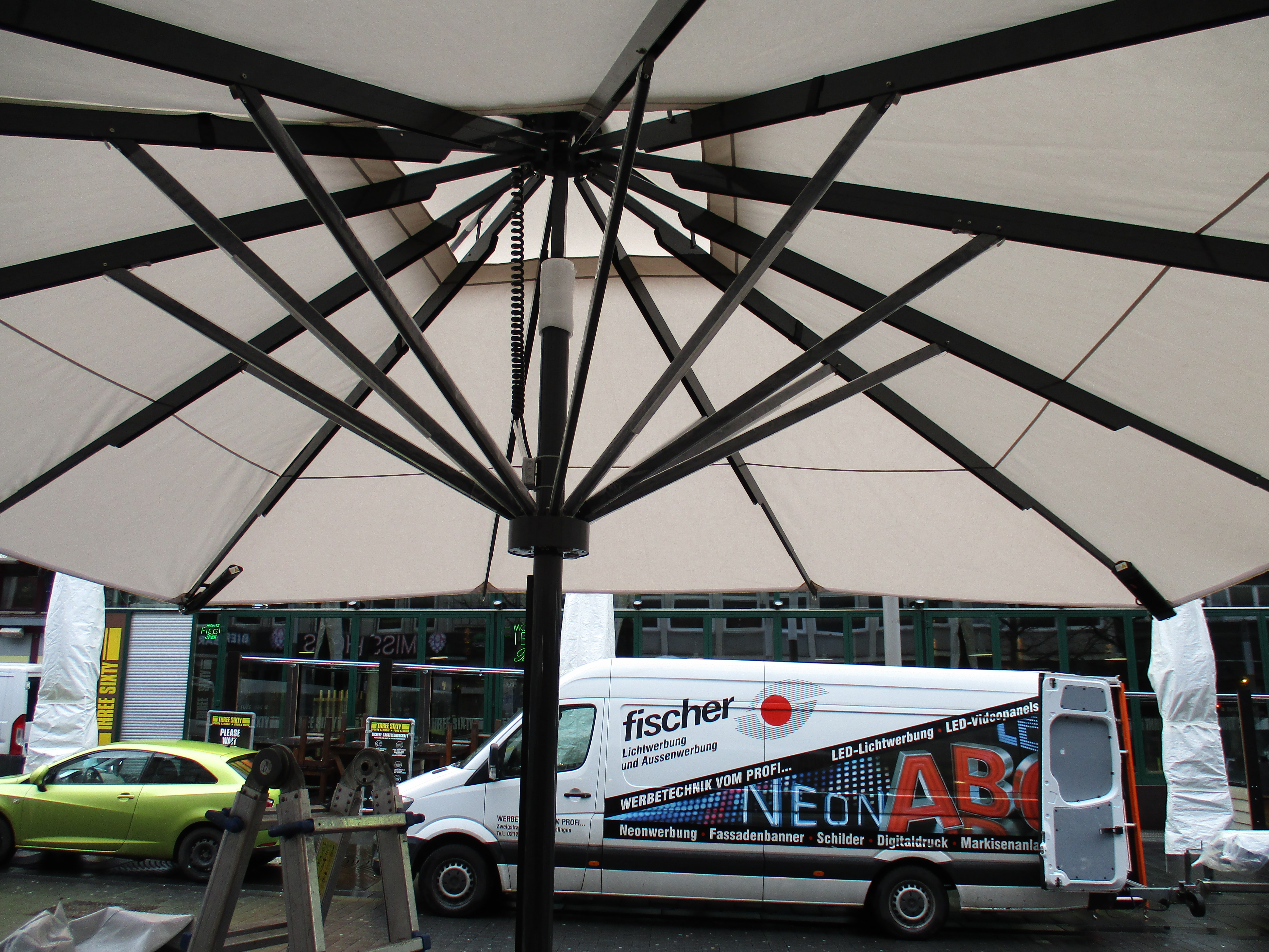 Nonno Mio - Neuer Sonnenschirm für die Aussenterrasse