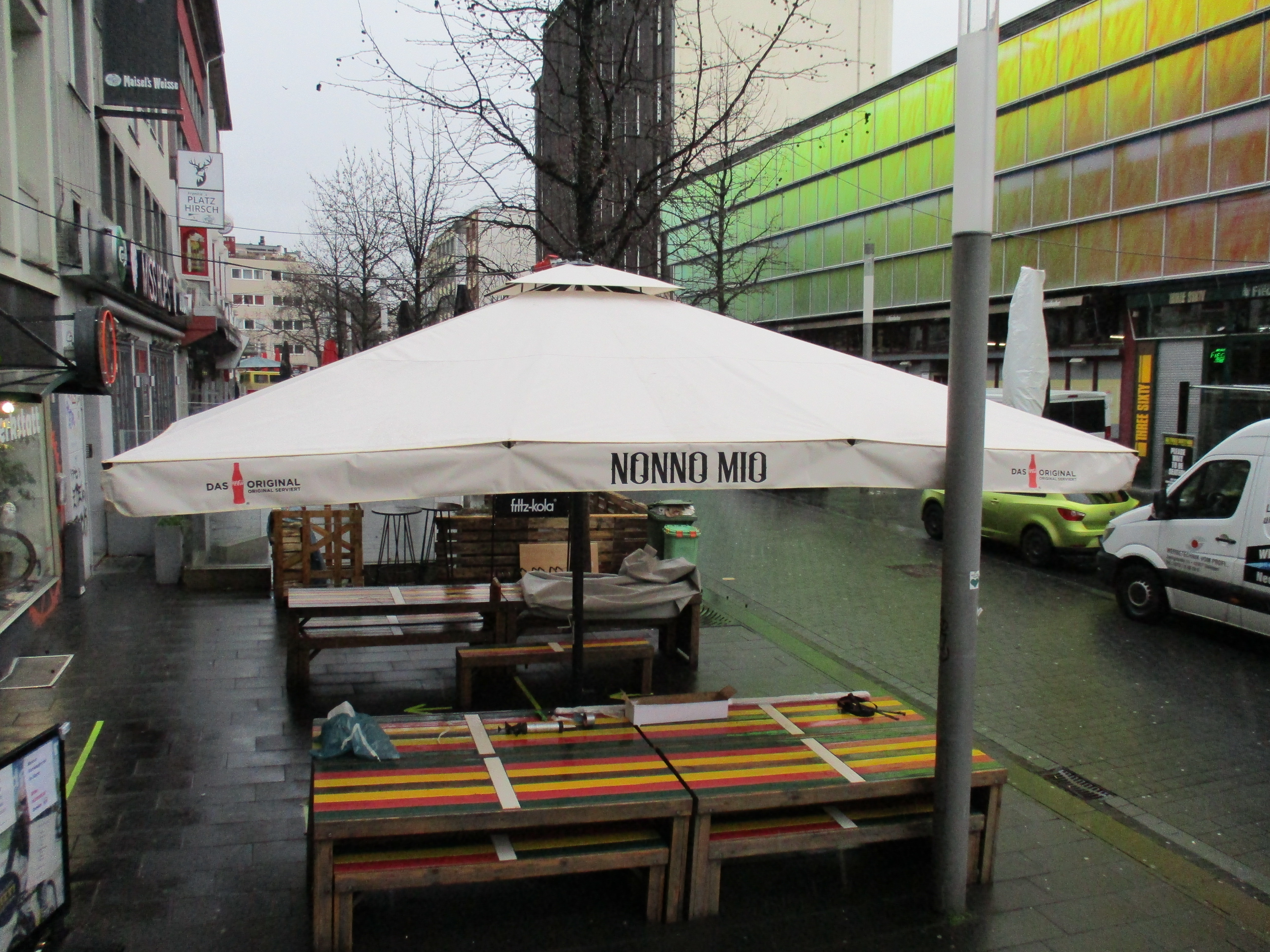 Nonno Mio - Neuer Sonnenschirm für die Aussenterrasse