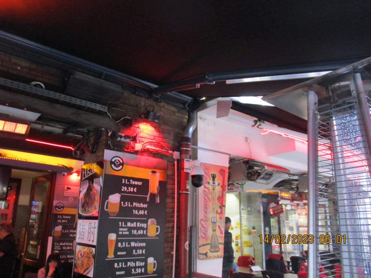 Neue Markise und Windschutz für die Hexe in Düsseldorf