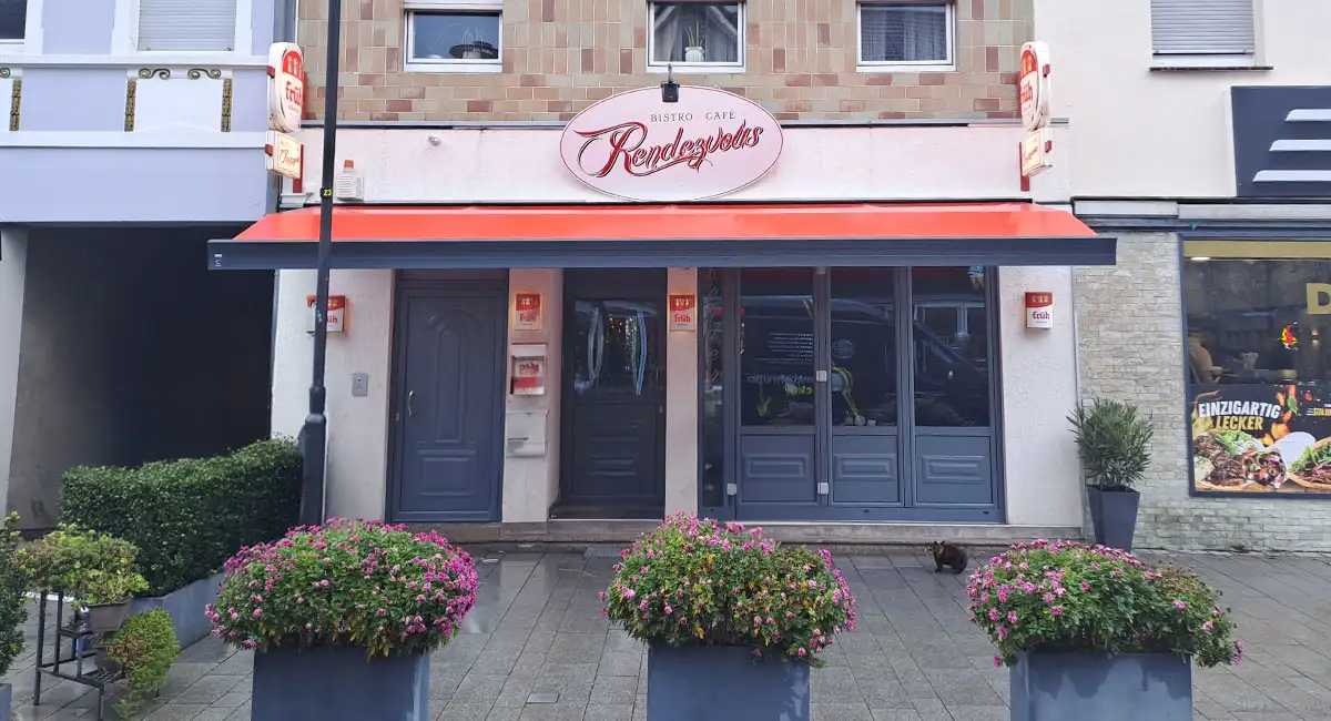 LEINER CASA SUNRAIN Markisenanlage am Bistro Café Rendezvous in Burscheid