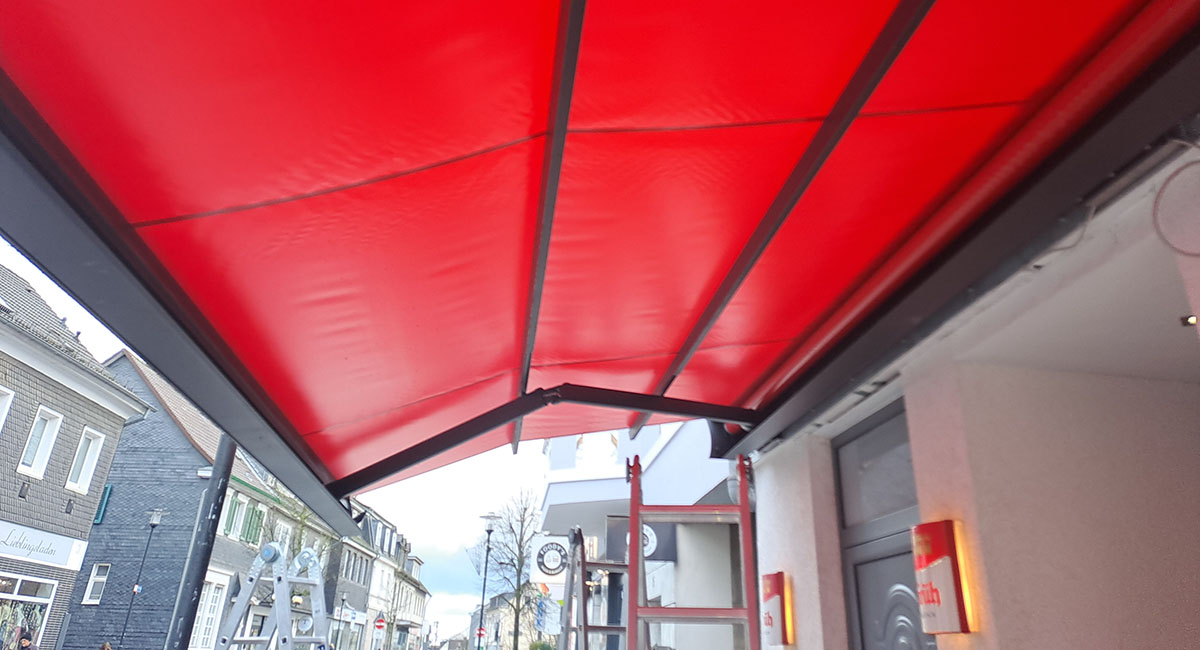 LEINER CASA SUNRAIN Markisenanlage am Bistro Café Rendezvous in Burscheid