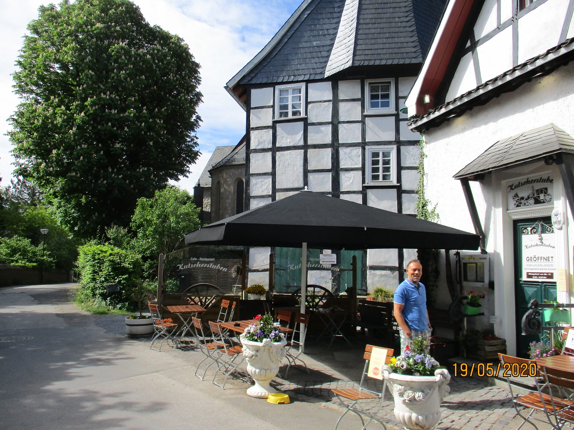 Großschirm/Sonnenschirm Wülfrath - Kutscherstuben