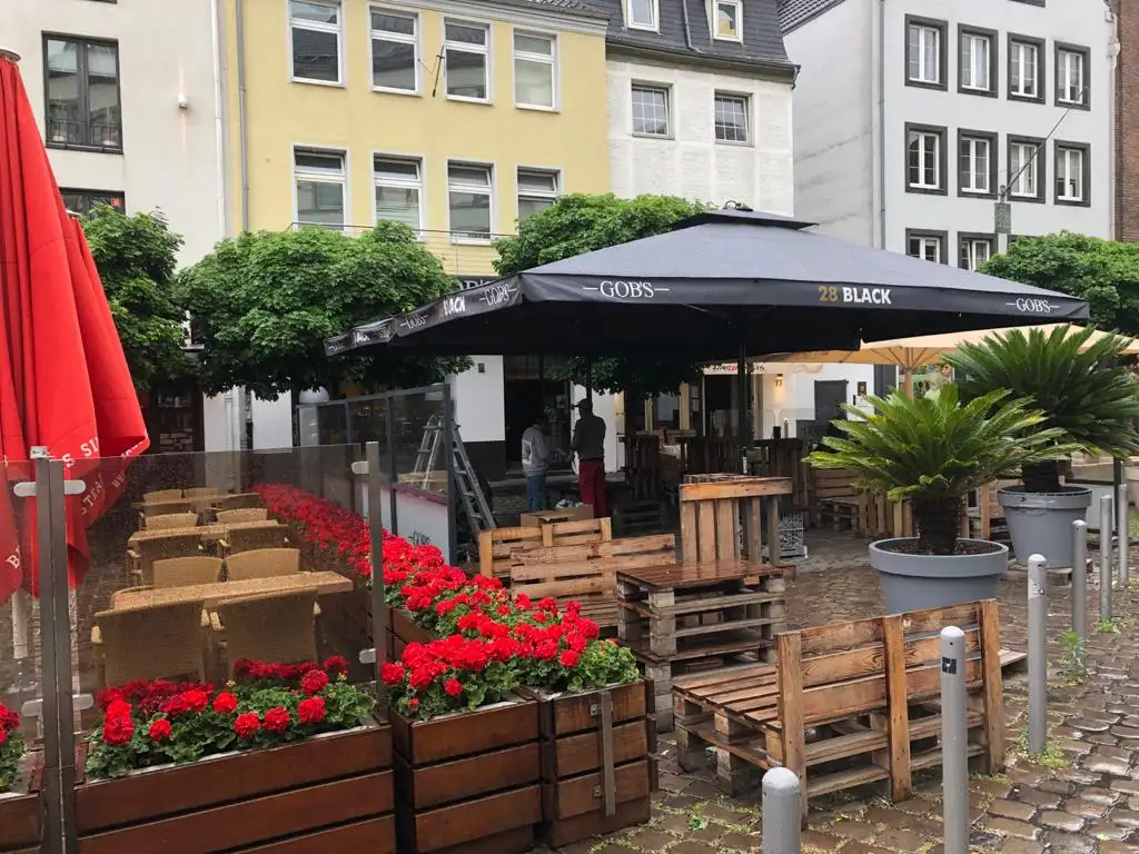 Sonnenschirm Düsseldorf - GOB´S