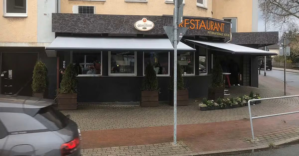 3 Markisen für das Restaurant Merion in Duisburg
