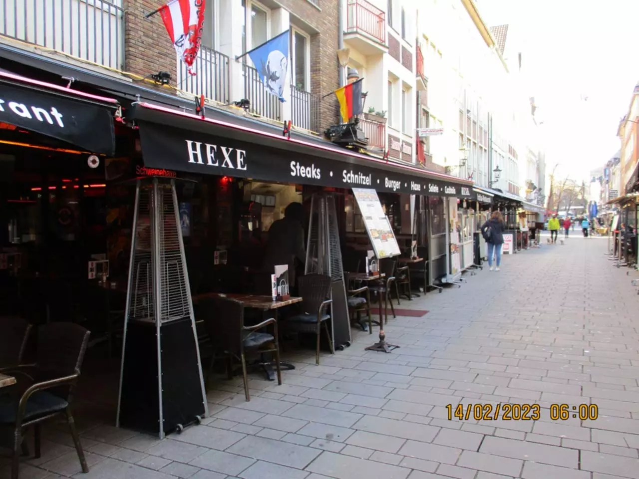Neue Markise und Windschutz für die Hexe in Düsseldorf