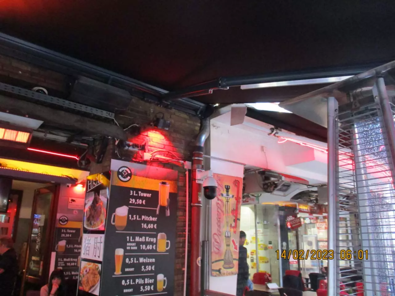 Neue Markise und Windschutz für die Hexe in Düsseldorf