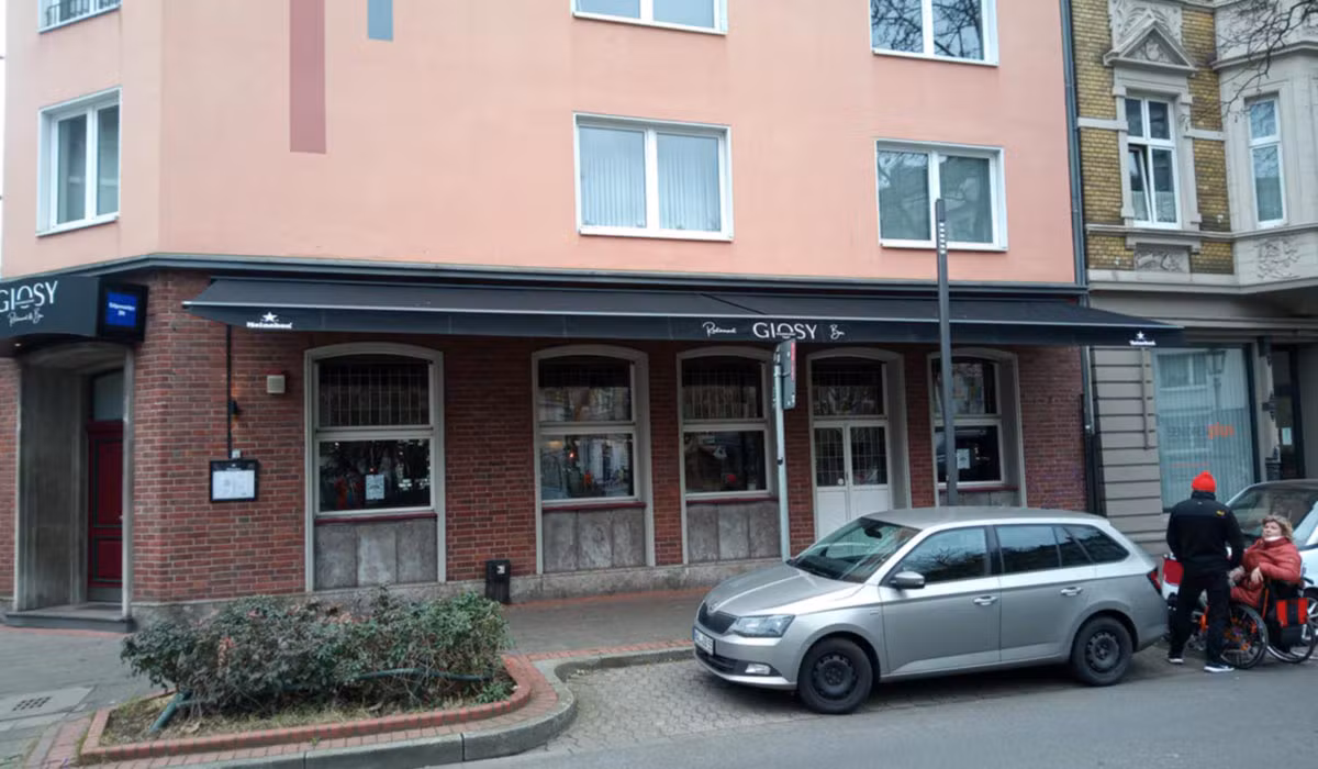 Neue Gelenkarmmarkise in Düsseldorf