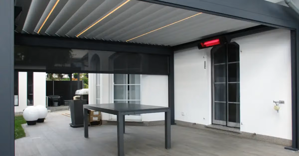 WAREMA Lamaxa L50 mit LED, Heizstrahlern und easyZIP in Wuppertal