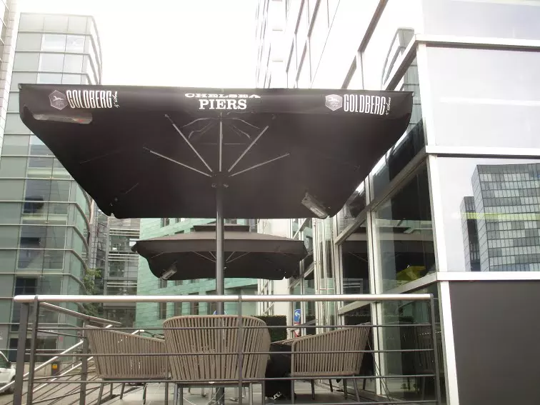 Gastronomieschirm Düsseldorf - Chelsea Piers